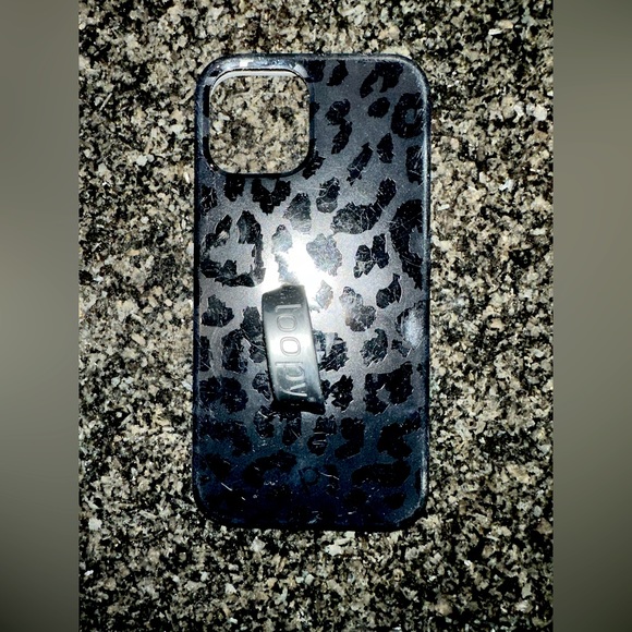Loopy Case Midnight Leopard fits IPhone 12 Pro - Picture 1 of 3